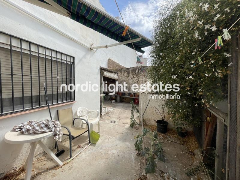 Foto fdd04813-cd98-45bf-89f4-800d6b5f4955. Casa a maro - cuevas de Nerja Nerja