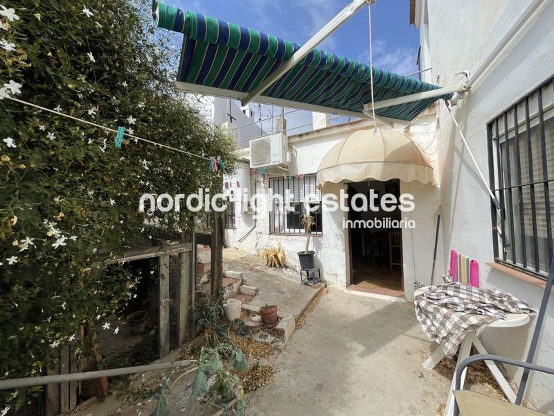 Foto e8e25a1a-e8ce-4e02-bd6c-2a6f7470137e. Maison dans maro - cuevas de Nerja Nerja