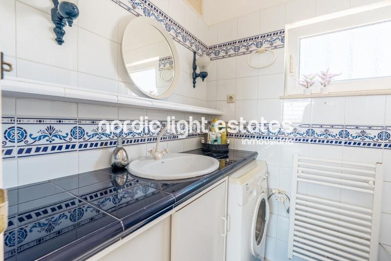 Foto 9afab545-ba17-40b7-8875-b4335004797d. Casa en Avda Pescia - Ctra de Frigiliana Nerja