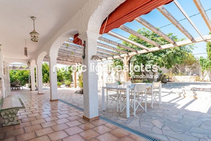 Foto cdc61c43-2075-4040-b257-2d291a484f84. Haus mit parking pool in Avda Pescia - Ctra de Frigiliana Nerja