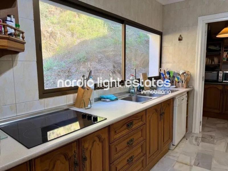 Foto c8b9f470-3992-4785-a001-8ec483cc38df. Flat with parking in El Peñoncillo Torrox