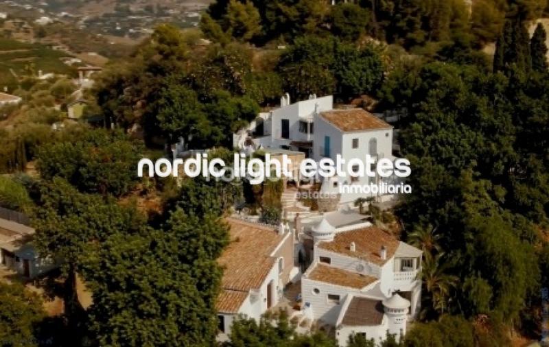 Foto 2c9e5283-890e-4402-882e-de6a29fc284c. Maison avec piscine dans Frigiliana