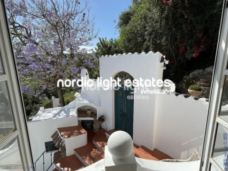 Foto bcb79be4-d979-41d6-accb-a78f4f614541. Maison avec piscine dans Frigiliana