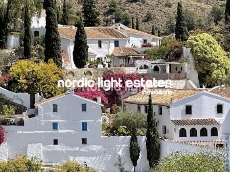 Foto e8e0e68e-af43-47d1-a4b7-bed0f666fb67. Maison avec piscine dans Frigiliana