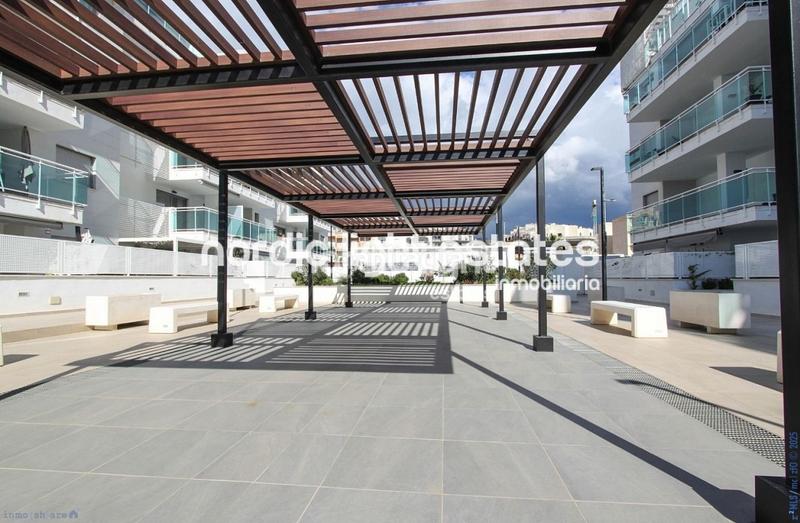 Foto 1660c6fe-273e-4c60-9b9c-3c882587148a. Etagenwohnung mit parking pool in Laguna Beach Torrox