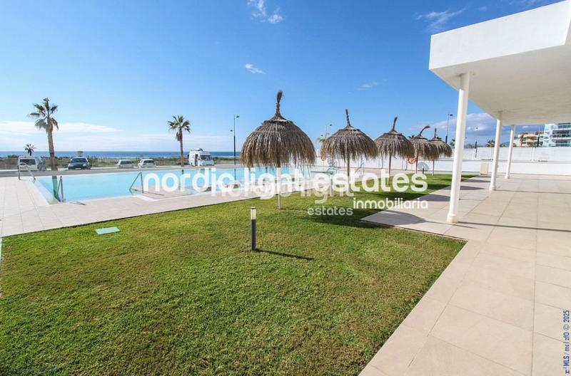 Foto 27dfc1db-20dc-4bd4-a41f-30e2d141a8db. Etagenwohnung mit parking pool in Laguna Beach Torrox