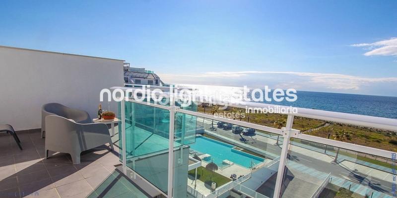 Foto 539c7a68-51f3-40ec-8aad-810c5bb1183e. Etagenwohnung mit parking pool in Laguna Beach Torrox