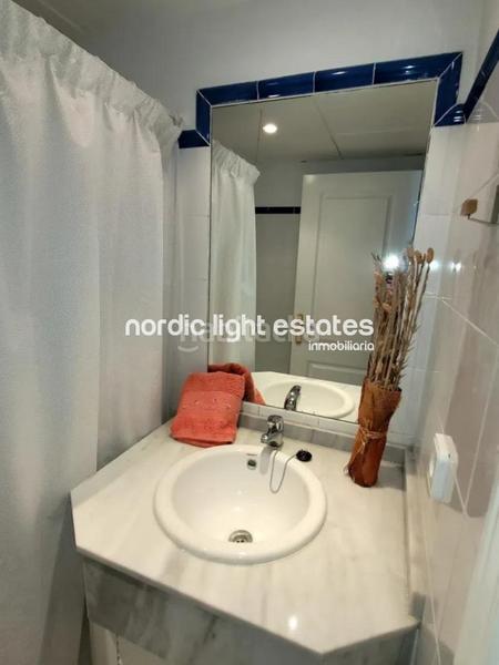 Foto c49ce935-e9b1-4e43-b76c-dda4dfb5969f. Pis amb aparcament piscina a Almuñecar centro Almuñécar