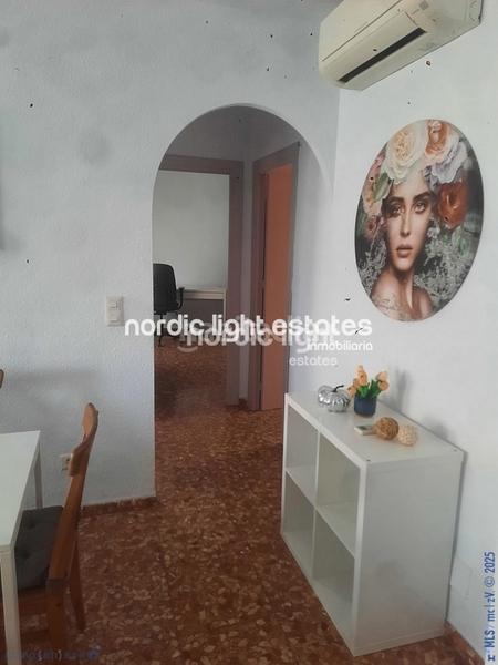 Foto b024a6e1-fcb0-46b0-8f2e-c56693cb1fd0. Piso en Centro Nerja