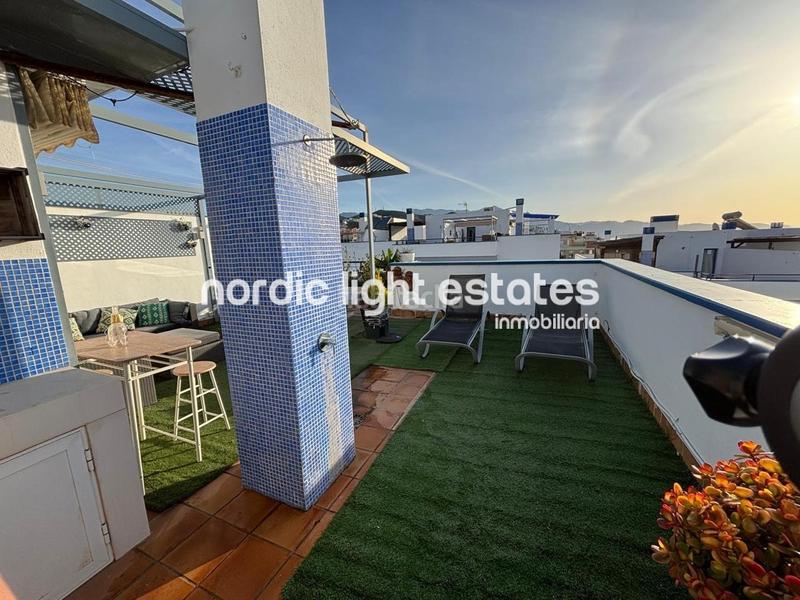 Foto 3b7fea3e-24db-45b4-ac30-fd40d2efcdb5. Piso en El Peñoncillo Torrox