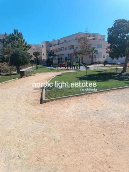 Foto f8c4efc6-90e8-4e3f-bfa9-37a65d1551e5. Pis amb aparcament piscina a Cotomar Rincón de la Victoria