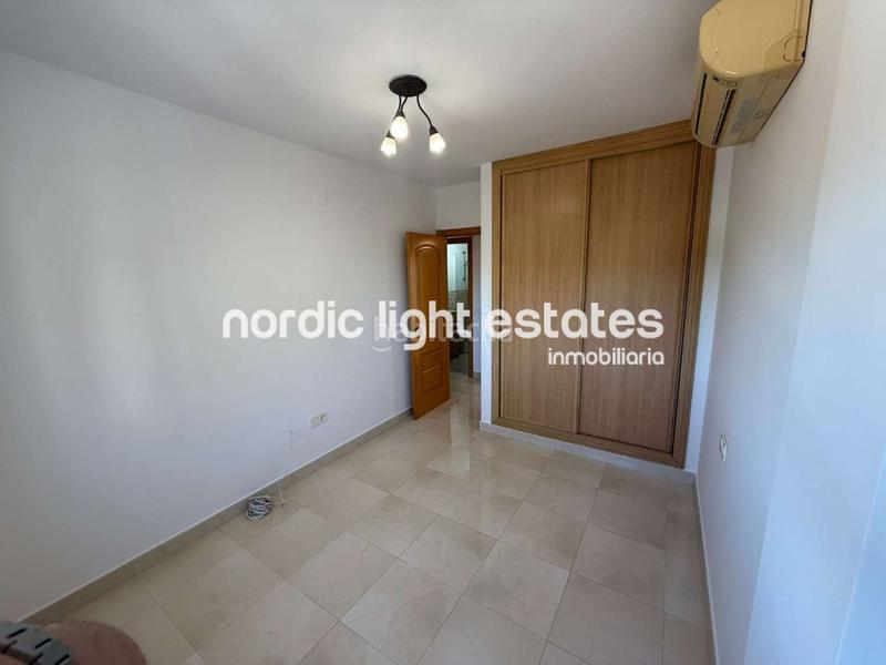 Foto e2a2c7f0-a6f2-46fd-90ca-bb1fdf87ca30. Piso en Chaparil - Torrecilla - Punta Lara Nerja