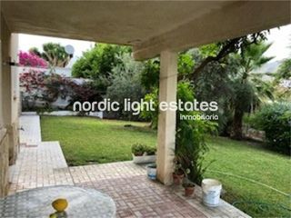 Maison à Avda Pescia - Ctra de Frigiliana