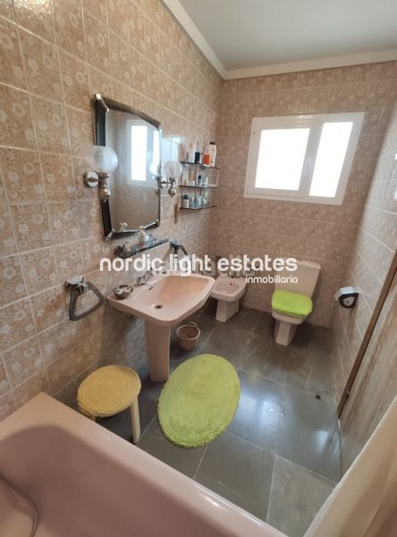 Foto d346c5ba-4a89-4623-9cdc-d6658770ea06. Maison avec parking piscine dans Avda Pescia - Ctra de Frigiliana Nerja