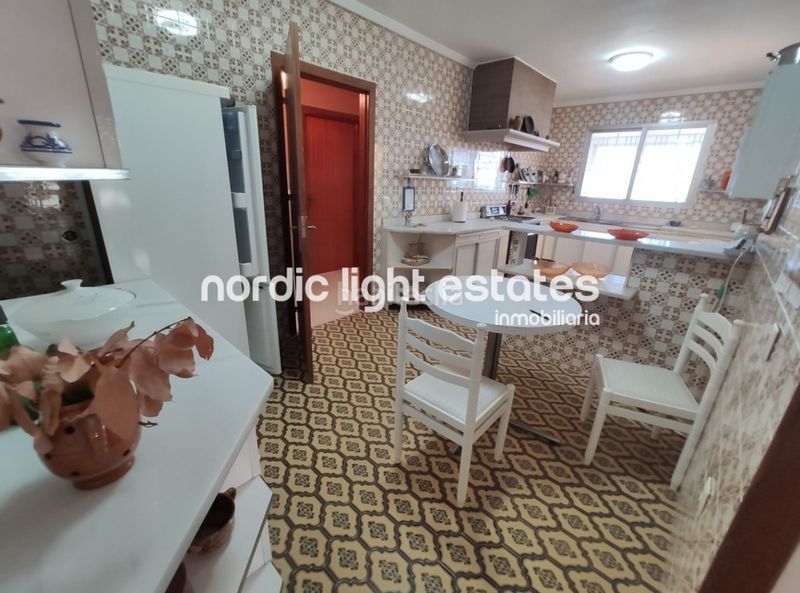 Foto fc34ed85-fc79-488f-ae33-428f6399ce2b. Maison avec parking piscine dans Avda Pescia - Ctra de Frigiliana Nerja