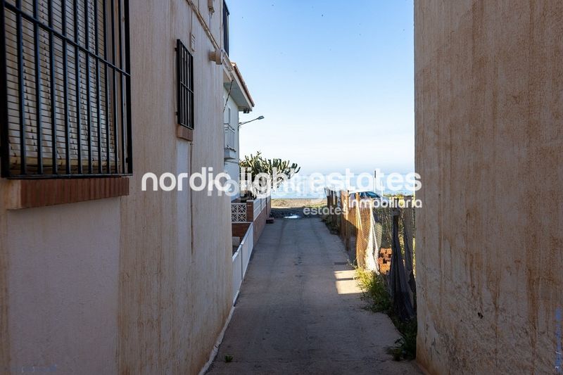 Foto 5a5fc734-5584-4132-9604-b8e3d4eb32d0. Appartamento con piscina in Urbanización Santa Rosa Torrox
