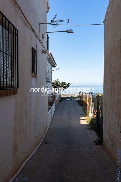 Foto a05c69a2-7839-47c5-acc1-29bbfe048a80. Appartamento con piscina in Urbanización Santa Rosa Torrox