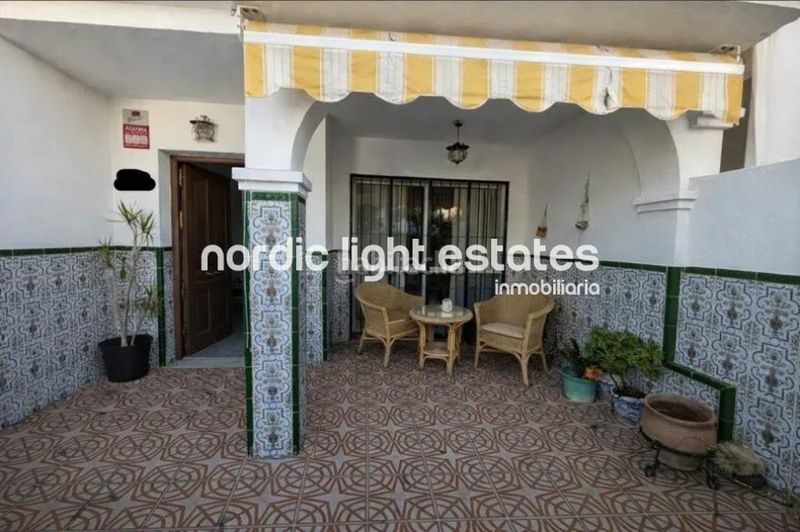 Foto 453a359e-f75d-4c0d-9cb6-2d710ea3671d. Casa amb piscina a Playa del Rincón Rincón de la Victoria