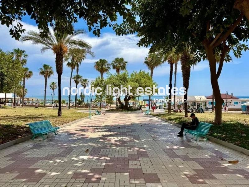 Foto 1917e172-0779-4218-97d8-ee1fb9590803. Pis amb aparcament piscina a La Carihuela - Los Nidos Torremolinos