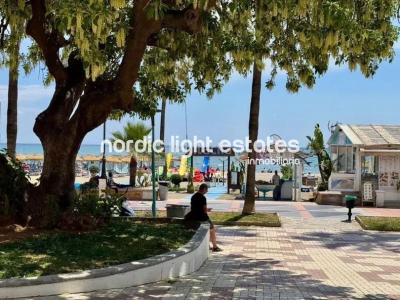 Foto 5800122e-a1cc-4e29-ad7b-98e6dcab9ece. Pis amb aparcament piscina a La Carihuela - Los Nidos Torremolinos