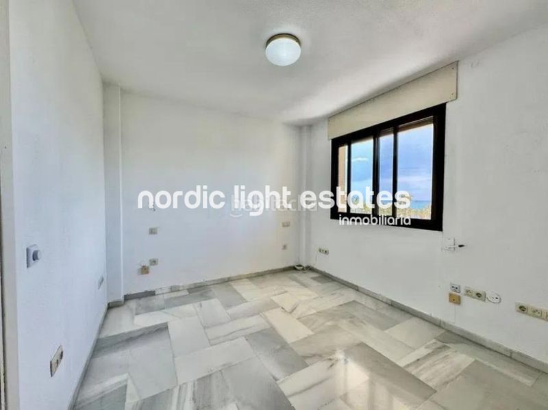 Foto 63ef9428-6e7a-48a0-8aa8-26c4e0777310. Pis amb aparcament piscina a La Carihuela - Los Nidos Torremolinos