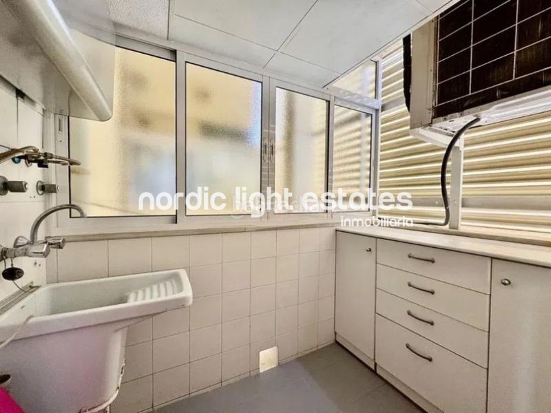 Foto ea8ae7d6-3d42-4874-bb76-11b40b507faf. Pis amb aparcament piscina a La Carihuela - Los Nidos Torremolinos