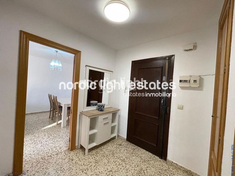 Foto 5b1d3bf3-f7e7-4675-b157-34060da64eca. Pis amb piscina a Poniente-Faro Torre del Mar