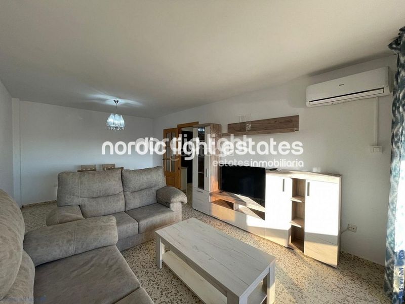 Foto 62ff77ed-9a49-4754-826b-9befedfcd1bf. Pis amb piscina a Poniente-Faro Torre del Mar