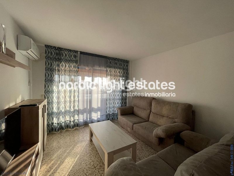 Foto c23c70fe-3b4e-449b-8953-f026335cbb1e. Pis amb piscina a Poniente-Faro Torre del Mar