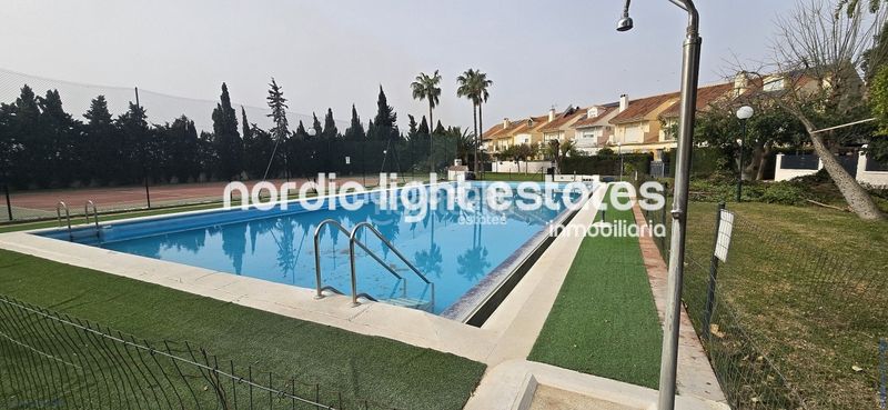 Foto e8258286-6099-444f-8e01-b366a587740d. Casa amb piscina a Camino Viejo de Málaga Vélez - Málaga