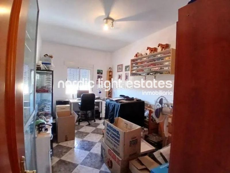 Foto 5159b5d8-9ceb-48a6-a9e7-5f24a2786599. Casa amb aparcament piscina a Almayate Bajo