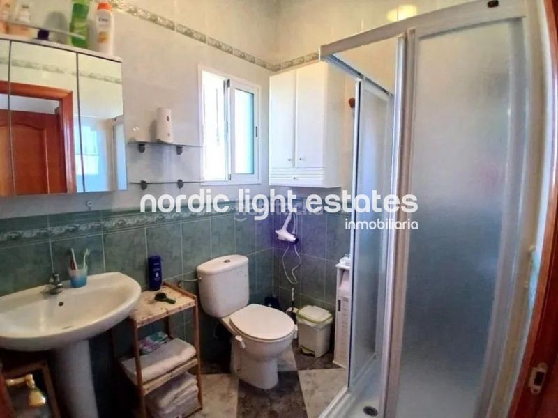 Foto 9e88034f-774d-46b5-bacd-92f152a2ff7f. Casa amb aparcament piscina a Almayate Bajo