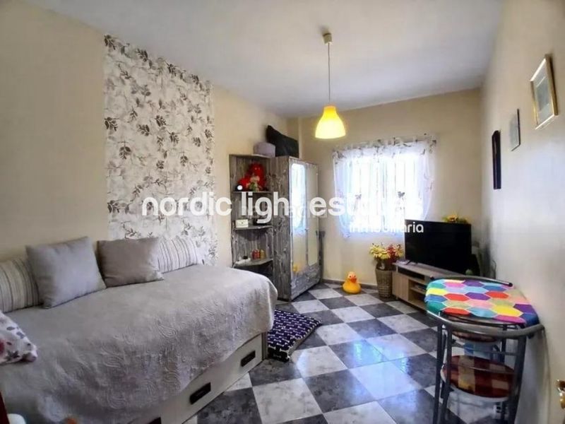 Foto ecaed6d9-83c0-47a4-b807-7d8547cfa9a2. Casa amb aparcament piscina a Almayate Bajo