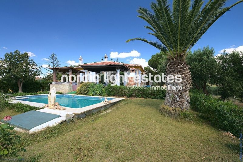Foto 7f41e793-4cbb-4b27-90f1-491714038ca5. Casa amb aparcament piscina a Periana