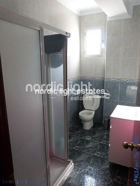Foto c08c81dc-2ccc-4652-b516-31437663212a. Casa amb aparcament a Algarrobo pueblo Algarrobo