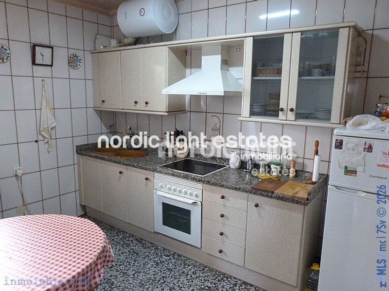 Foto c707d837-3c49-47a4-a202-365abaca6328. Casa amb aparcament a Algarrobo pueblo Algarrobo