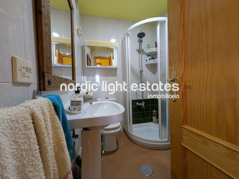 Foto 44614fdb-4c1d-43bf-8539-aa6c578c2a3c. Pis amb piscina a Chaparil - Torrecilla - Punta Lara Nerja