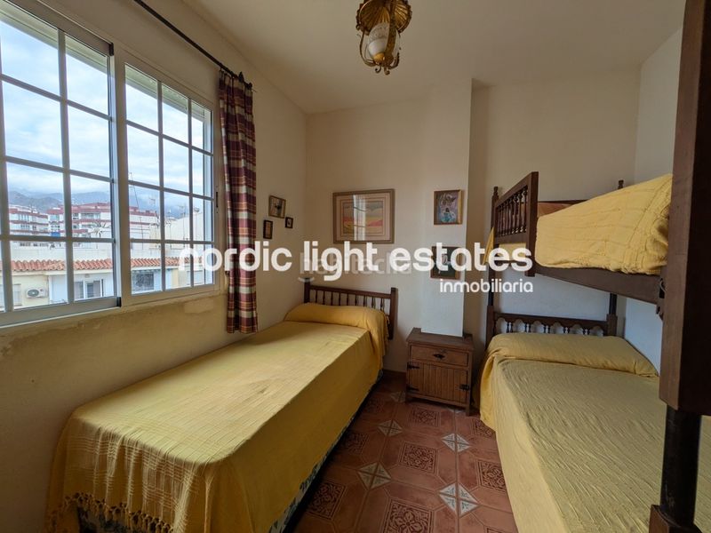 Foto bae57d9a-6fc9-43b8-82ef-bb2dbd7af8a1. Pis amb piscina a Chaparil - Torrecilla - Punta Lara Nerja