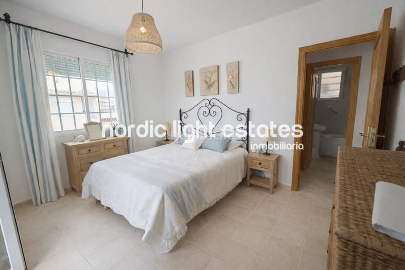 Foto cc07dc96-7a19-4a97-9f06-e0514a0cc05b. Piso en Chaparil - Torrecilla - Punta Lara Nerja