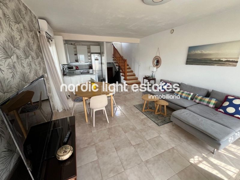 Foto 2ed4ac18-1fac-44df-838c-2ef09e2e30a5. Casa amb piscina a nueva Nerja Nerja