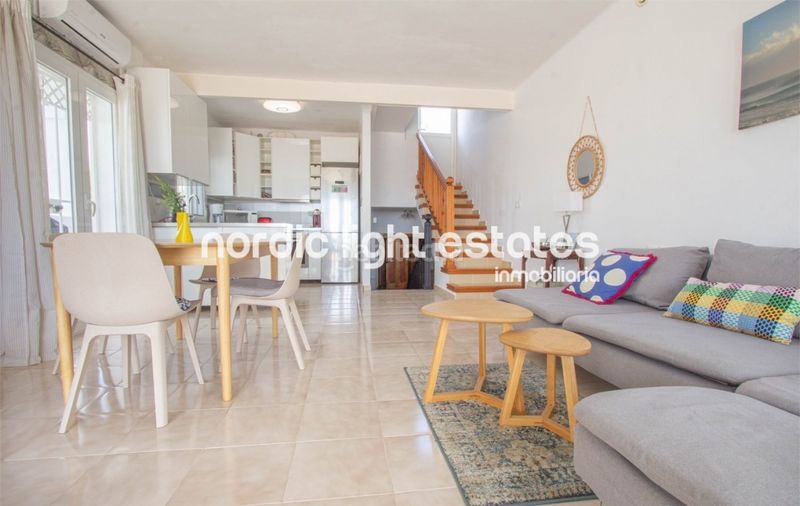 Foto 64bb6d2f-7352-4d2b-b4f6-a9ad98d45954. Casa amb piscina a nueva Nerja Nerja