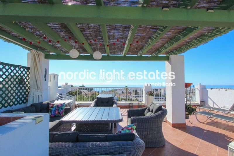 Foto b7dfb3d1-8b29-43a3-8286-19a432ca00e8. Casa amb piscina a nueva Nerja Nerja