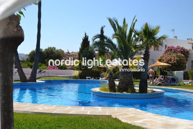 Foto f1292873-3f58-4c71-add9-54eb5f57cbe7. Casa amb piscina a nueva Nerja Nerja