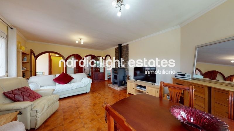 Foto 0a72f7c5-6820-45cc-9f0b-fe68249d6f56. Casa amb piscina a Cómpeta