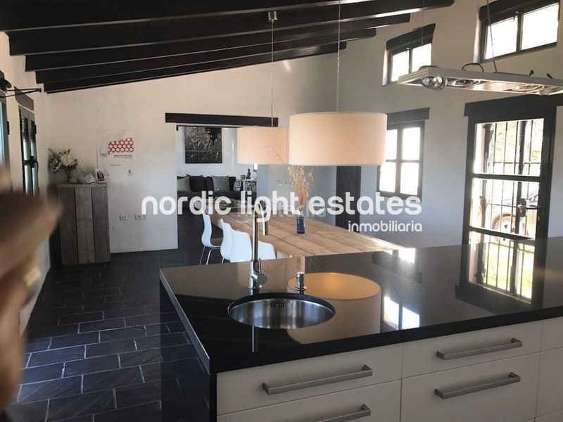 Foto 53851fcf-3abb-4547-aace-4c8ce68fa6d5. Casa en Canillas de Aceituno