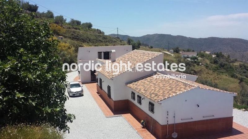 Foto 99496ea2-f5b4-434f-98c4-098b931036ab. Casa en Canillas de Aceituno