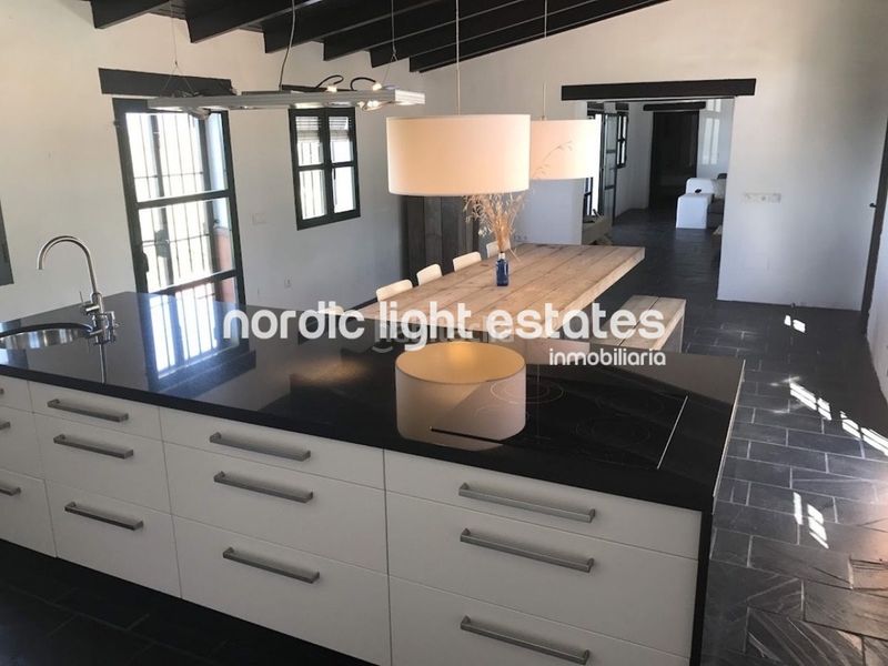 Foto abbbb927-3b4a-4b02-b407-9fd096599ef2. Casa en Canillas de Aceituno