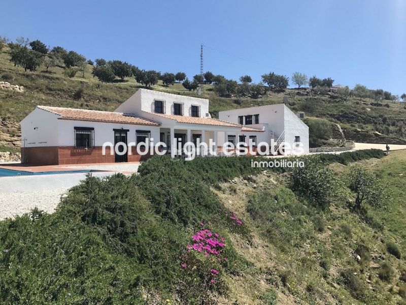 Foto af69df71-61d6-4e38-9c73-49ff28ff282b. Casa en Canillas de Aceituno