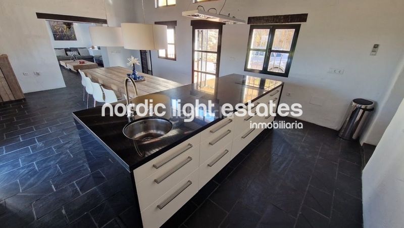 Foto cfd344bd-cd03-46b1-882a-748da71e2b0a. Casa en Canillas de Aceituno