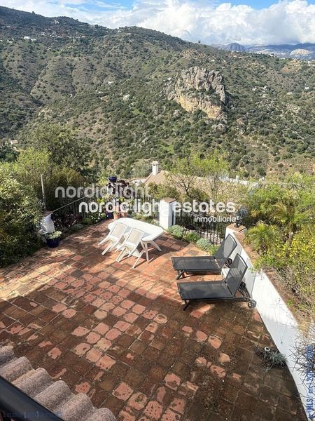 Foto 4c2d96b3-ffce-430c-9a99-e73b241400fa. Casa con piscina in Comares